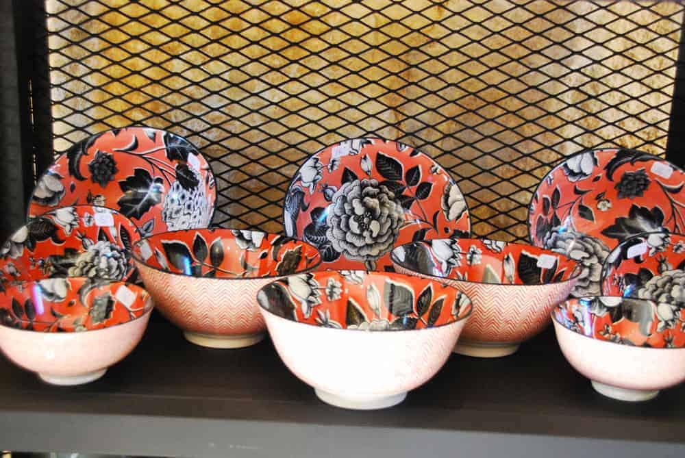 decorative dishes on sarlat